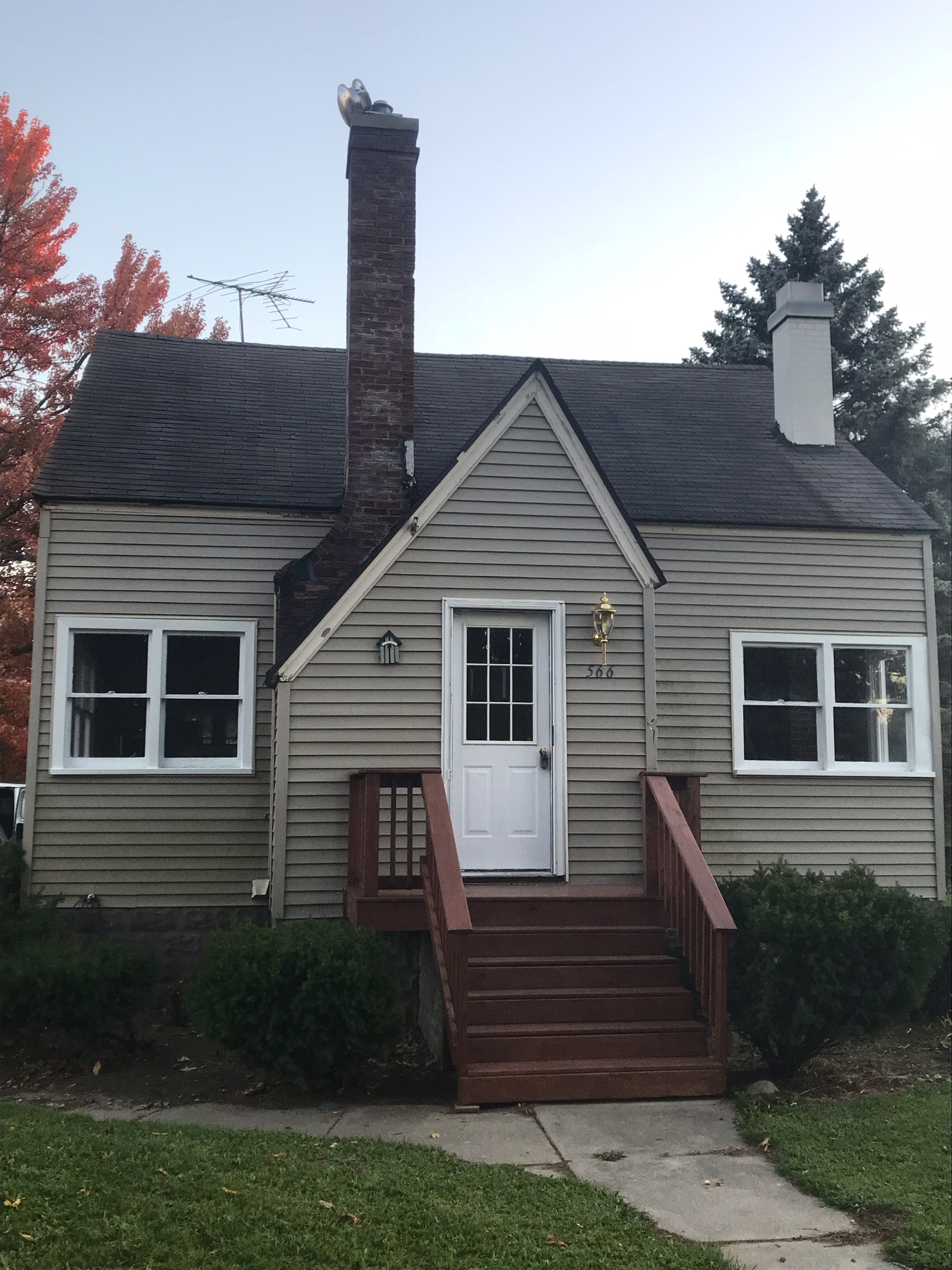 566 East Sebewaing Street